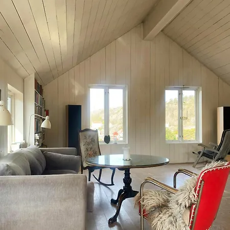 Сasa de vacaciones Architect-designed House With Pier In Ny Hellesund