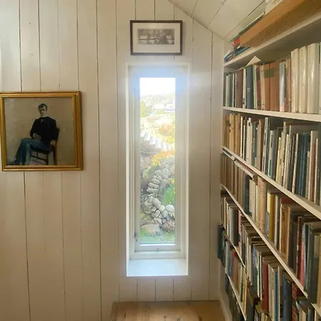 Сasa de vacaciones Architect-designed House With Pier In Ny Hellesund